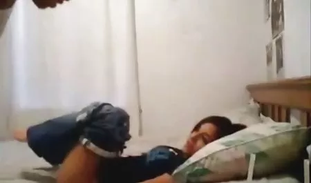 Menyilaukan Rambut Pirang Nerd Mendapat Cum Pada Bibir xxx jepang dalam bus