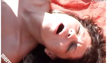 Milf Zoe memberikan rambut pirang Proxy apaan sex jepang mp4 dia basah